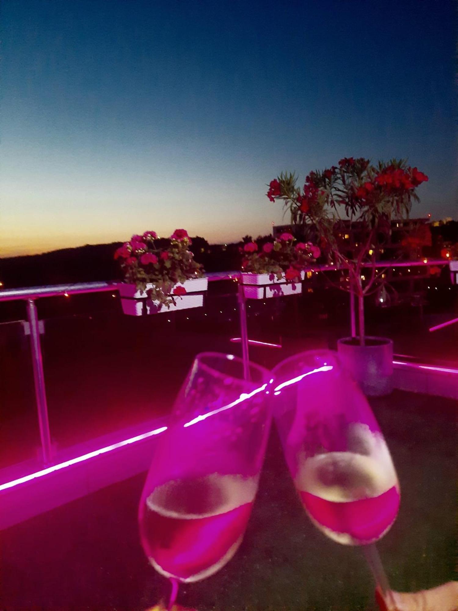 Penthouse View Aeroport Iasi 2公寓 外观 照片